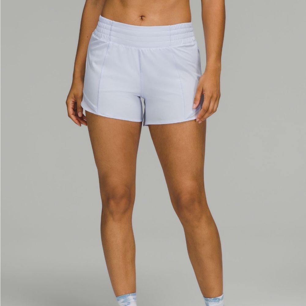 Lululemon hotty-hot lined short 4” size 4